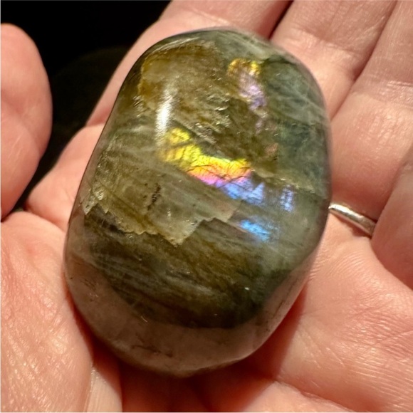 Large Natural Labradorite Worry Stone - Picture 9 of 13
